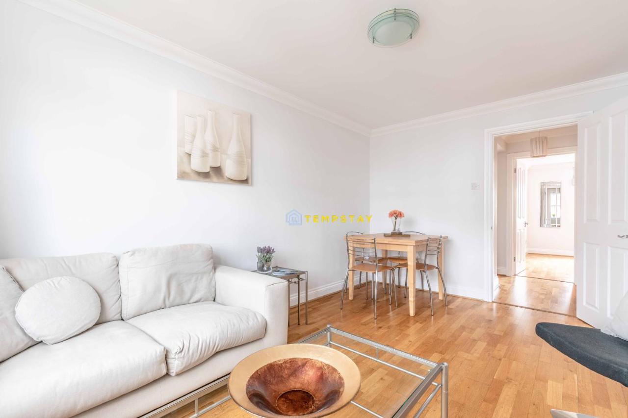 Perfect Spot In Central Windsor & Free Parking! Dış mekan fotoğraf